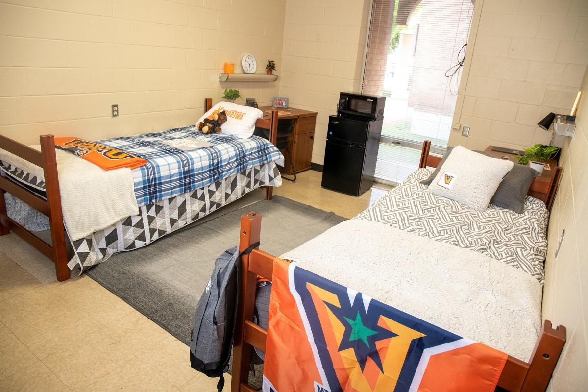 金沙中国 Department of Housing and Residence Life dorm room interiors at Heritage Hall in Edinburg, Texas.